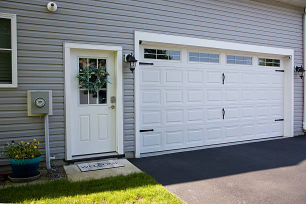 24/7 Emergency Garage Door Panel Replacement experts in Mount Vernon, GA